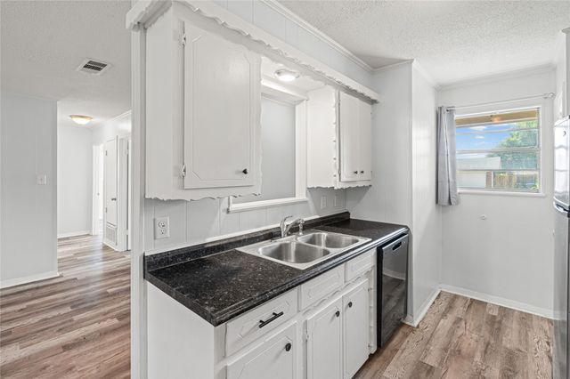 3407 Highmeadow Lane, Greenville, TX 75402
