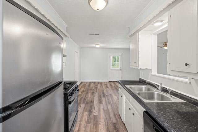 3407 Highmeadow Lane, Greenville, TX 75402