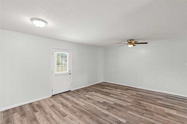 3407 Highmeadow Lane, Greenville, TX 75402