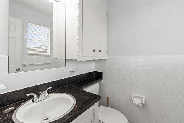 3407 Highmeadow Lane, Greenville, TX 75402
