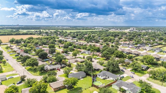 3407 Highmeadow Lane, Greenville, TX 75402