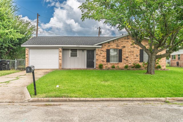 3407 Highmeadow Lane, Greenville, TX 75402