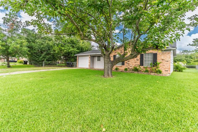 3407 Highmeadow Lane, Greenville, TX 75402