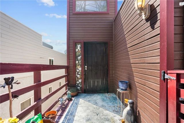 23834 Box Canyon Rd, West Hills, CA 91304