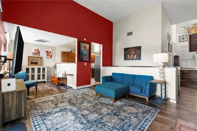 23834 Box Canyon Rd, West Hills, CA 91304