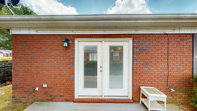 109 Horseshoe Ct, Shelbyville, TN 37160