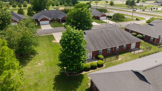109 Horseshoe Ct, Shelbyville, TN 37160