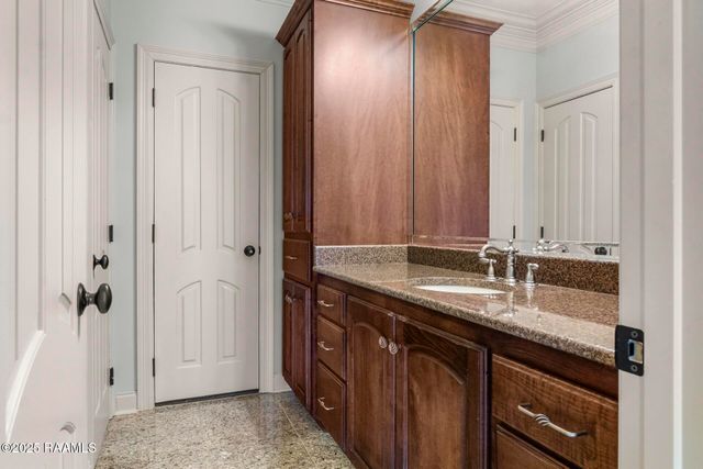 700 Farmington Drive, Lafayette, LA 70503