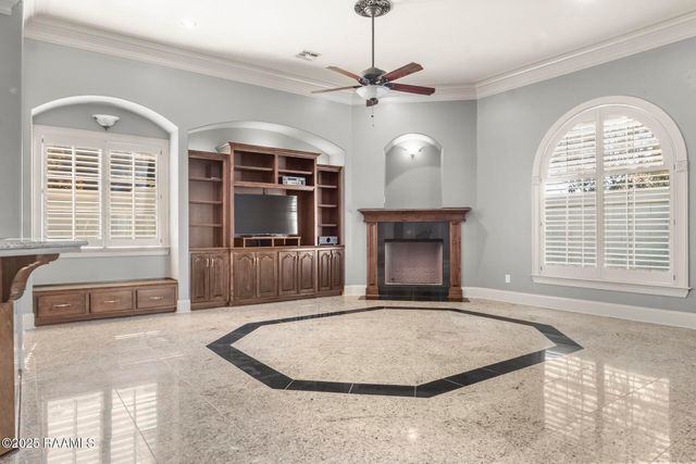 700 Farmington Drive, Lafayette, LA 70503