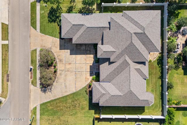 700 Farmington Drive, Lafayette, LA 70503