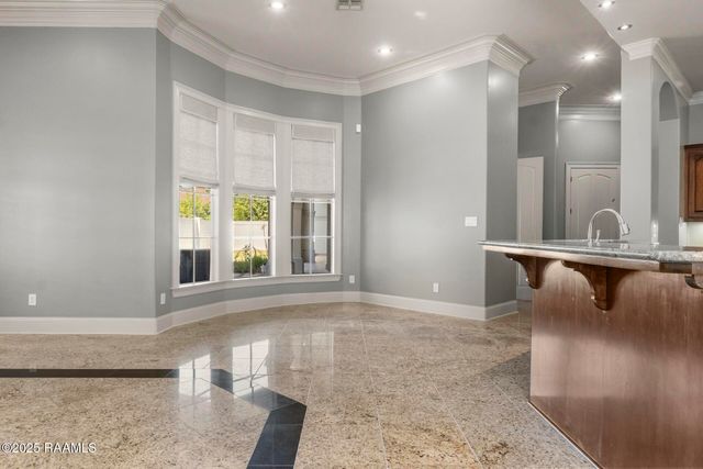 700 Farmington Drive, Lafayette, LA 70503