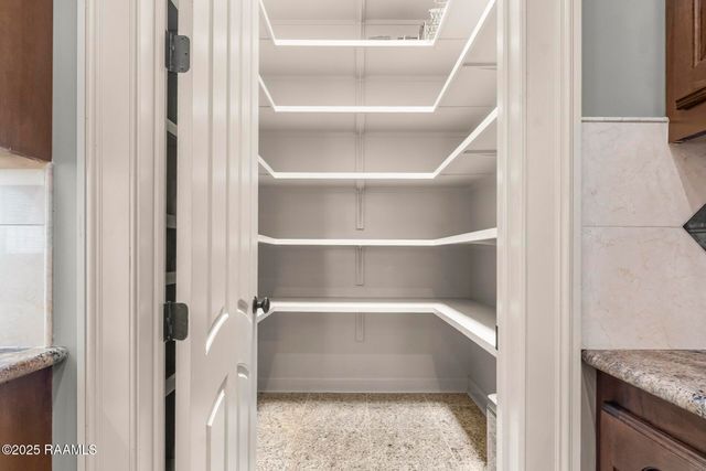 700 Farmington Drive, Lafayette, LA 70503