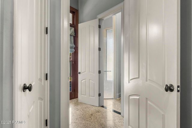 700 Farmington Drive, Lafayette, LA 70503