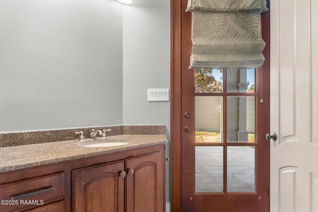 700 Farmington Drive, Lafayette, LA 70503