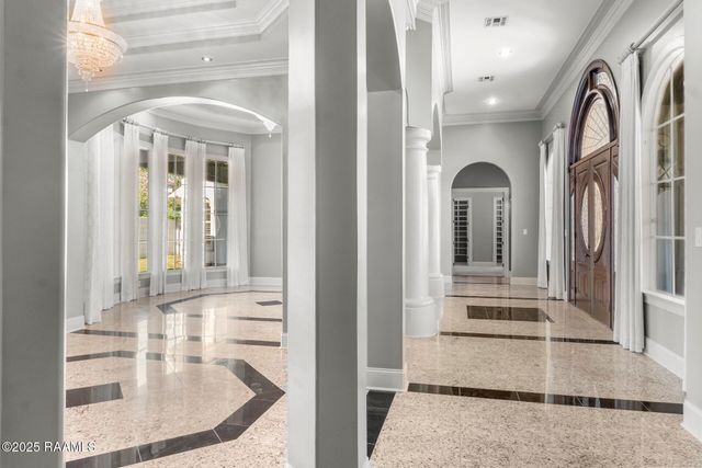 700 Farmington Drive, Lafayette, LA 70503