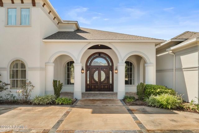 700 Farmington Drive, Lafayette, LA 70503