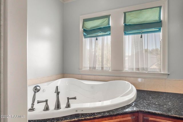 700 Farmington Drive, Lafayette, LA 70503