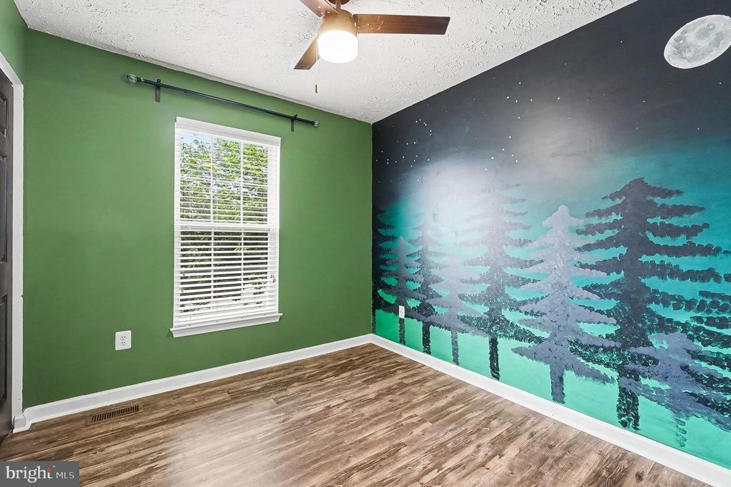 Image 14 of property listing at 504 E CRAIGHILL CHANNEL DR, Perryville, MD 21903