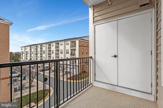 23477 BELVOIR WOODS TER, Ashburn, VA 20148