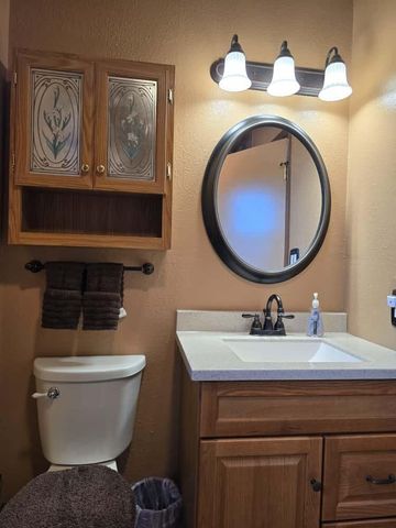 19 LISBON Avenue SE, Rio Rancho, NM 87124