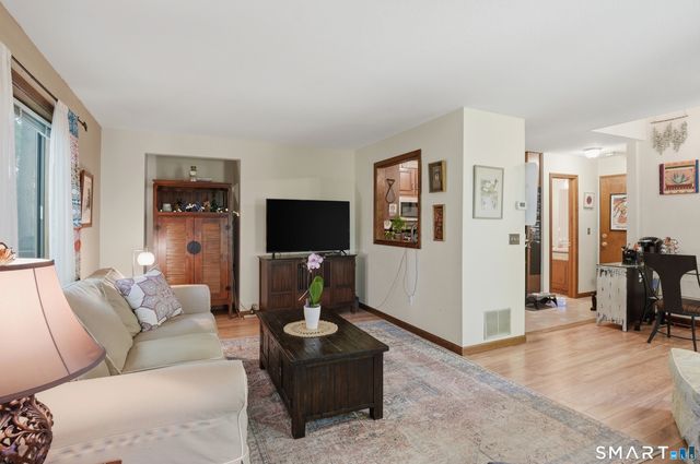 1159 Highland Avenue 4A, Waterbury, CT 06708