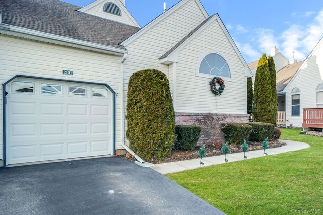 2101 Nicole Drive, Port Jefferson Station, NY 11776