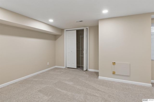7019 N 33rd Street, Omaha, NE 68112