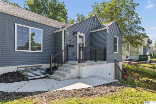 7019 N 33rd Street, Omaha, NE 68112