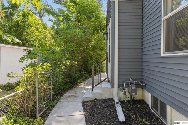 7019 N 33rd Street, Omaha, NE 68112