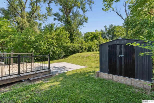 7019 N 33rd Street, Omaha, NE 68112