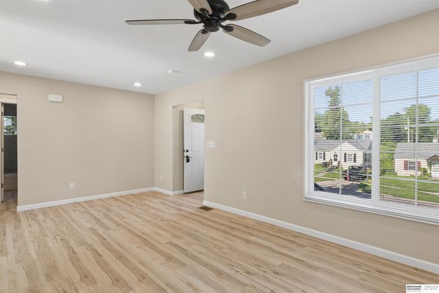7019 N 33rd Street, Omaha, NE 68112