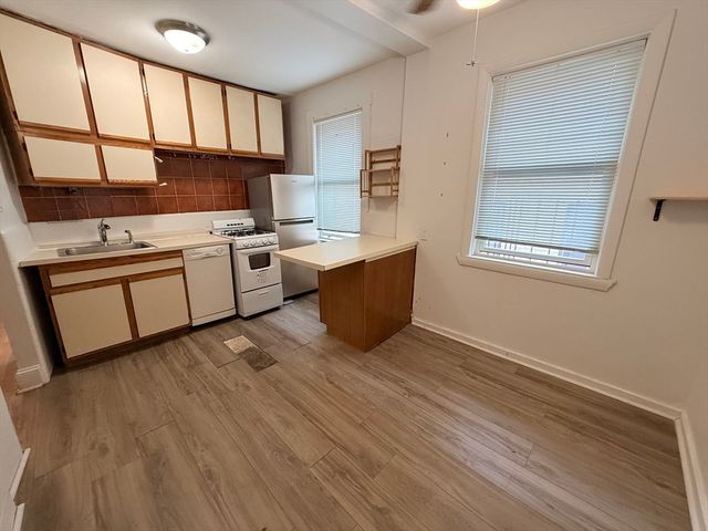 22 Chiswick Rd 12, Boston, MA 02135