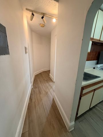 22 Chiswick Rd 12, Boston, MA 02135