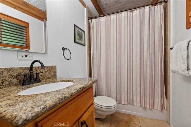 27828 Rainbow Drive, Lake Arrowhead, CA 92352