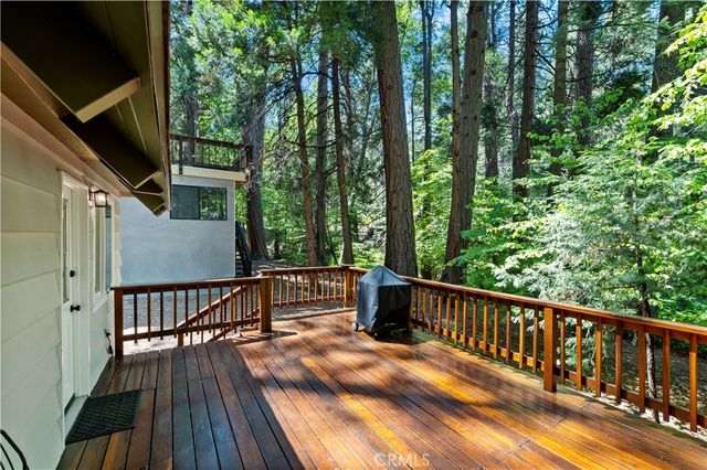 27828 Rainbow Drive, Lake Arrowhead, CA 92352