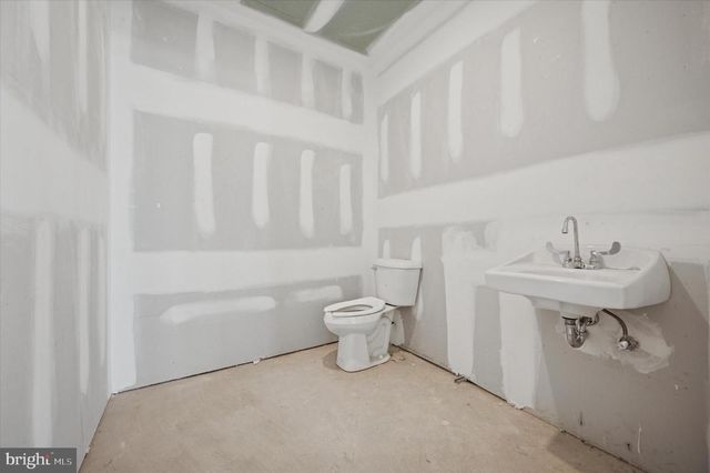 1901 E YORK ST, Philadelphia, PA 19125