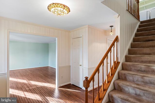 3216 NESTLEWOOD DR, Oak Hill, VA 20171