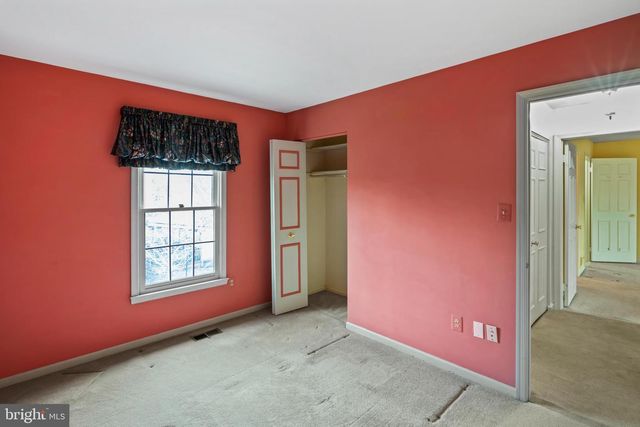 3216 NESTLEWOOD DR, Oak Hill, VA 20171