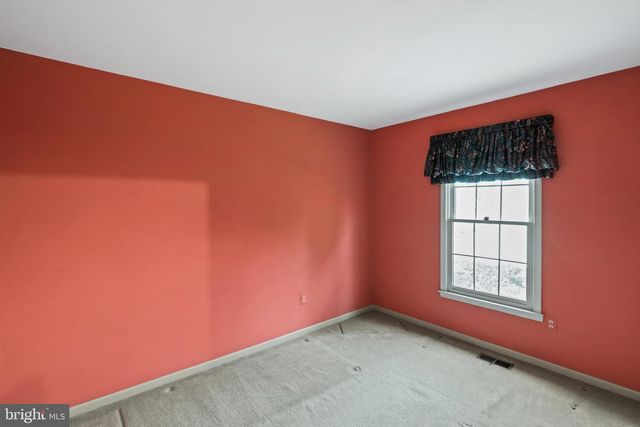 3216 NESTLEWOOD DR, Oak Hill, VA 20171