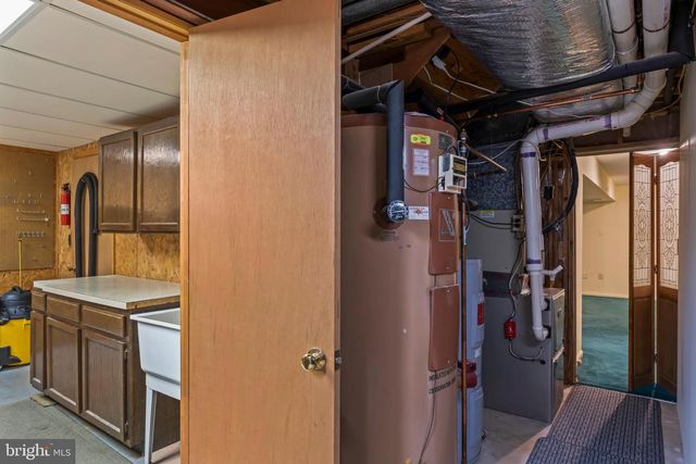 3216 NESTLEWOOD DR, Oak Hill, VA 20171