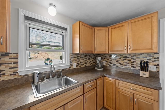 5 Louis Ballard, Millbury, MA 01527