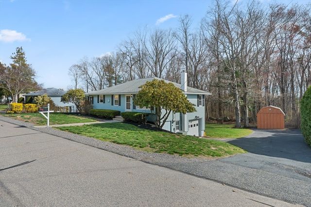 5 Louis Ballard, Millbury, MA 01527