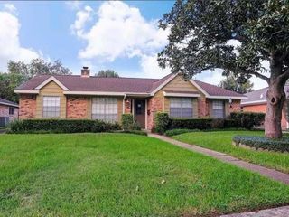 6026 Warm Springs Road, Houston, TX 77035
