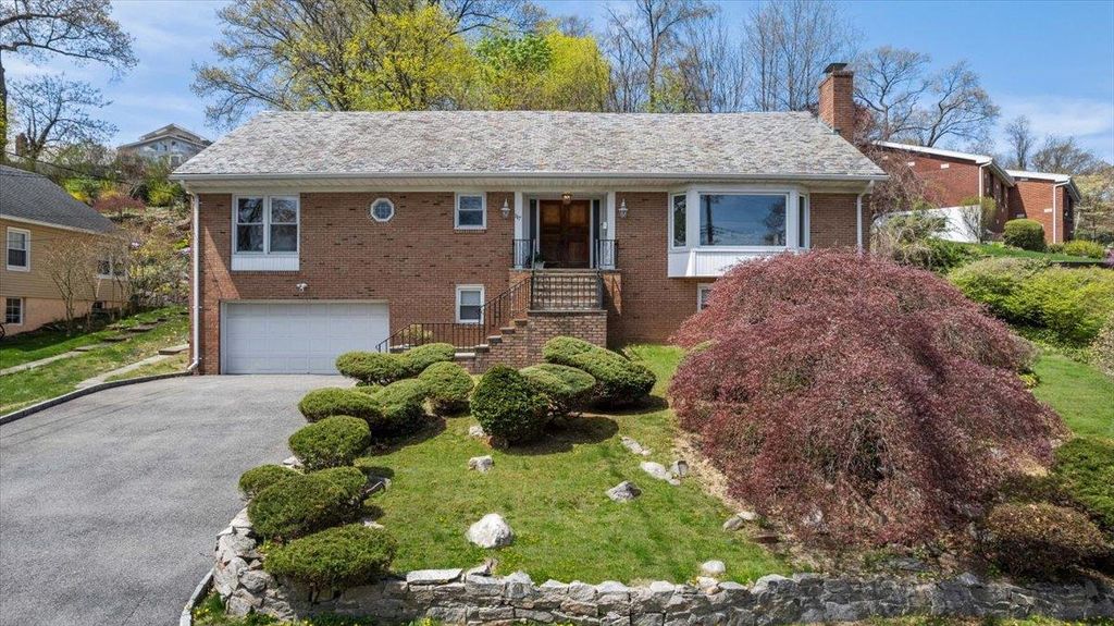 117 Brendon Hill Road, Scarsdale, NY 10583