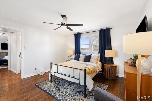 621 Meadowridge Lane, Kirkwood, MO 63122