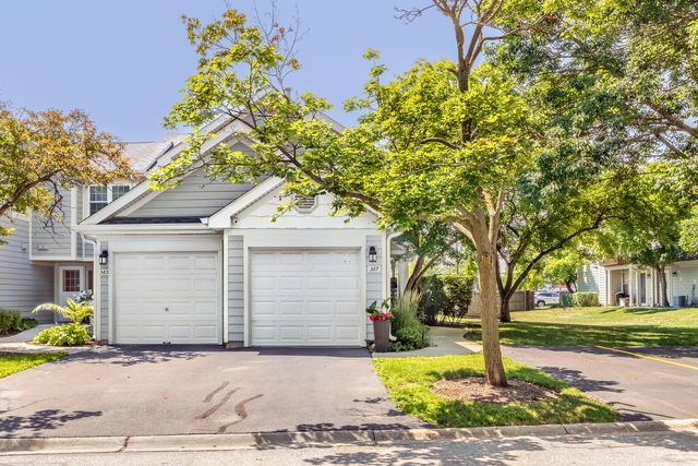 367 W Hamilton Lane, Palatine, IL 60067