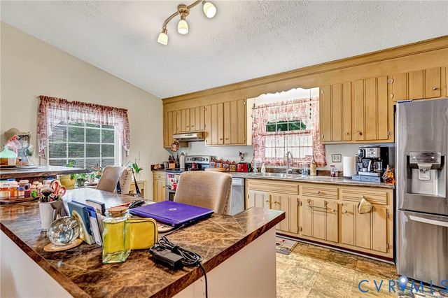 11330 Great Branch Dr, Chester, VA 23831