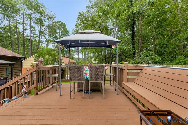 11330 Great Branch Dr, Chester, VA 23831