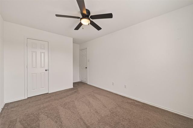 1308 Winding Willow Drive, Pinehurst, TX 77362