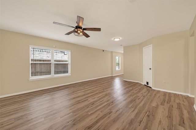 1308 Winding Willow Drive, Pinehurst, TX 77362